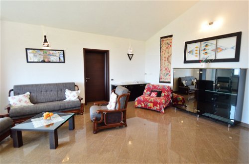 Foto 3 - Appartamento con 2 camere da letto a Opatija con piscina e vista mare