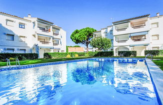 Photo 1 - 2 bedroom Apartment in Pals with swimming pool and garden