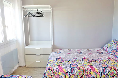 Foto 4 - Appartamento con 1 camera da letto a Narbonne con vista mare