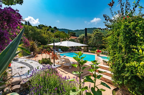 Foto 1 - Casa con 2 camere da letto a Coti-Chiavari con piscina e vista mare