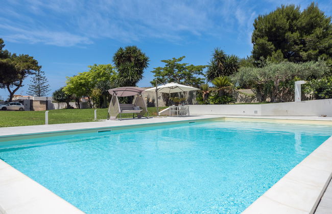 Casa de 5 quartos em Marsala com piscina privada e jardim - Foto 32