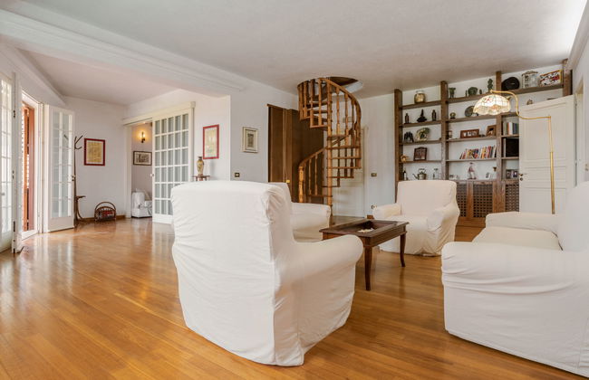 Casa de 5 quartos em Marsala com piscina privada e jardim - Foto 4