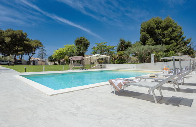 Casa de 5 quartos em Marsala com piscina privada e jardim - Foto 36