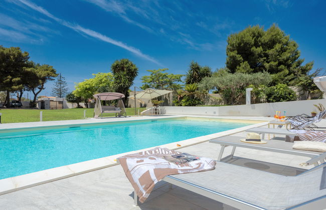 Casa de 5 quartos em Marsala com piscina privada e jardim - Foto 38