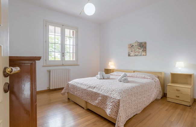 Casa de 5 quartos em Marsala com piscina privada e jardim - Foto 20