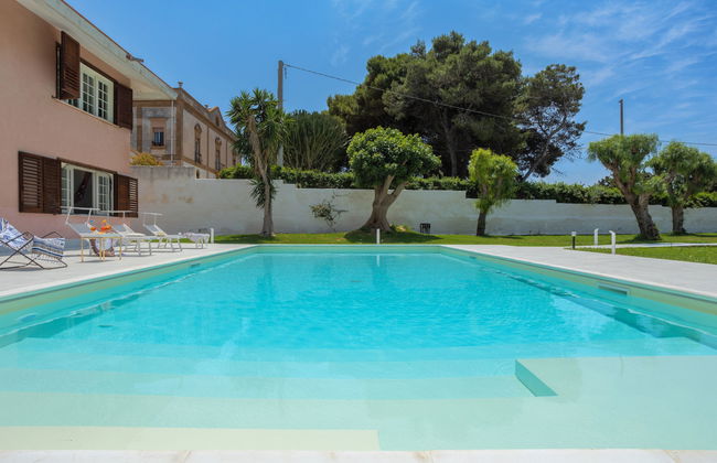 Casa de 5 quartos em Marsala com piscina privada e jardim - Foto 37