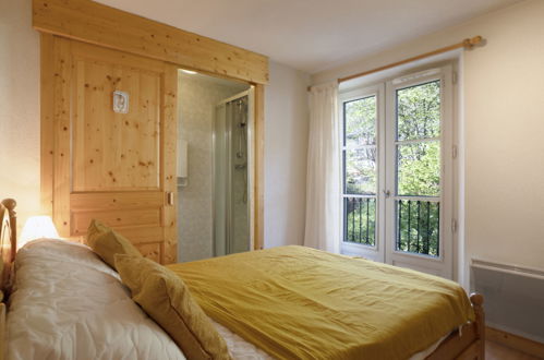 Foto 5 - Appartamento con 2 camere da letto a Saint-Gervais-les-Bains con vista sulle montagne