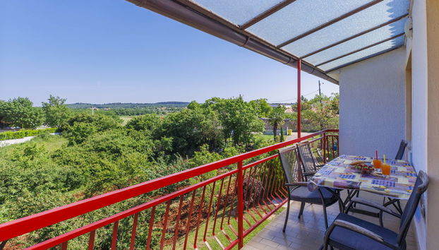 4 bedroom Apartment in Poreč with swimming pool and garden - Photo 4