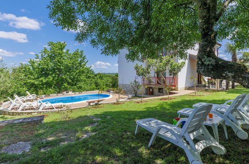 Foto 19 - Apartamento de 3 quartos em Poreč com piscina e jardim