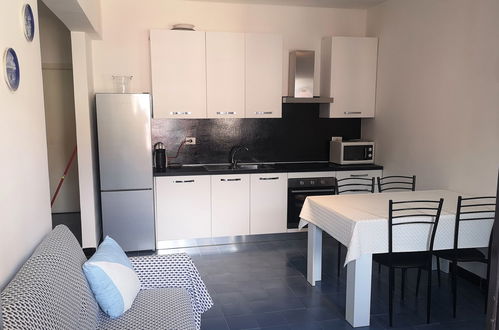 Foto 4 - Apartamento de 2 habitaciones en Sestri Levante