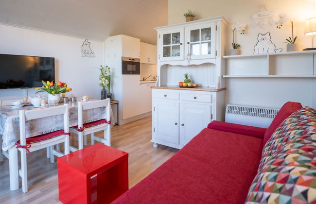 Apartamento de 2 quartos em De Haan com piscina e jardim - Foto 1