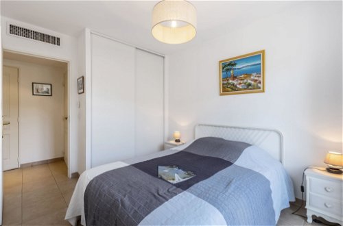Foto 13 - Apartment mit 1 Schlafzimmer in Cavalaire-sur-Mer mit blick aufs meer