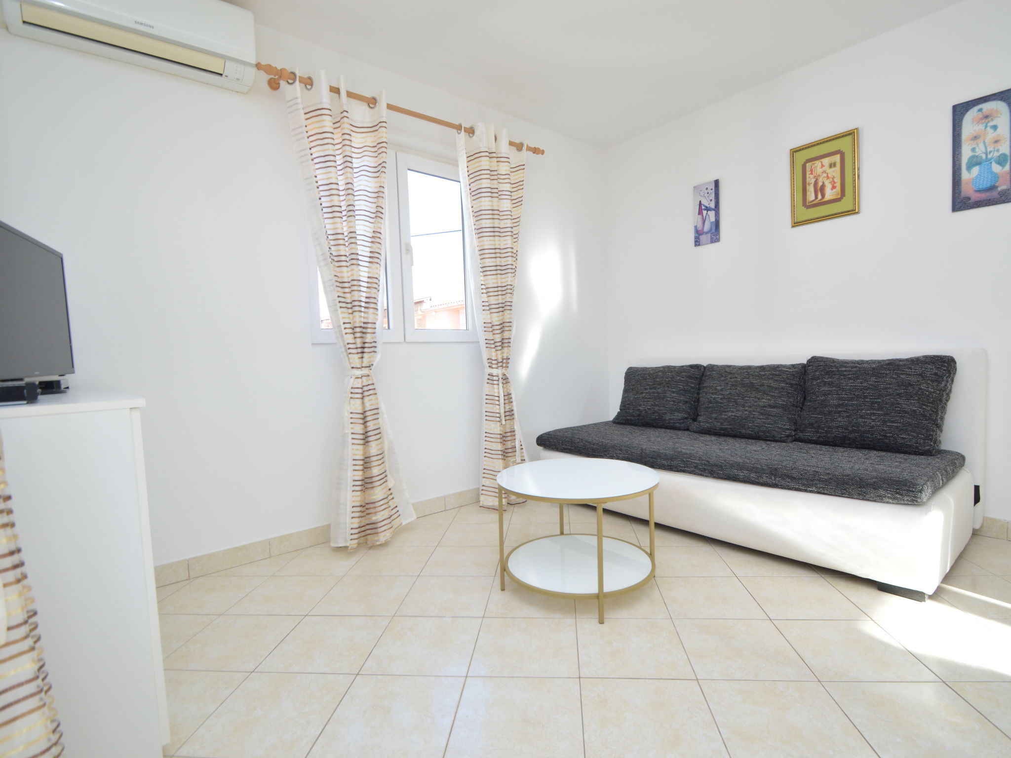 Foto 4 - Apartamento de 2 habitaciones en Sibenik