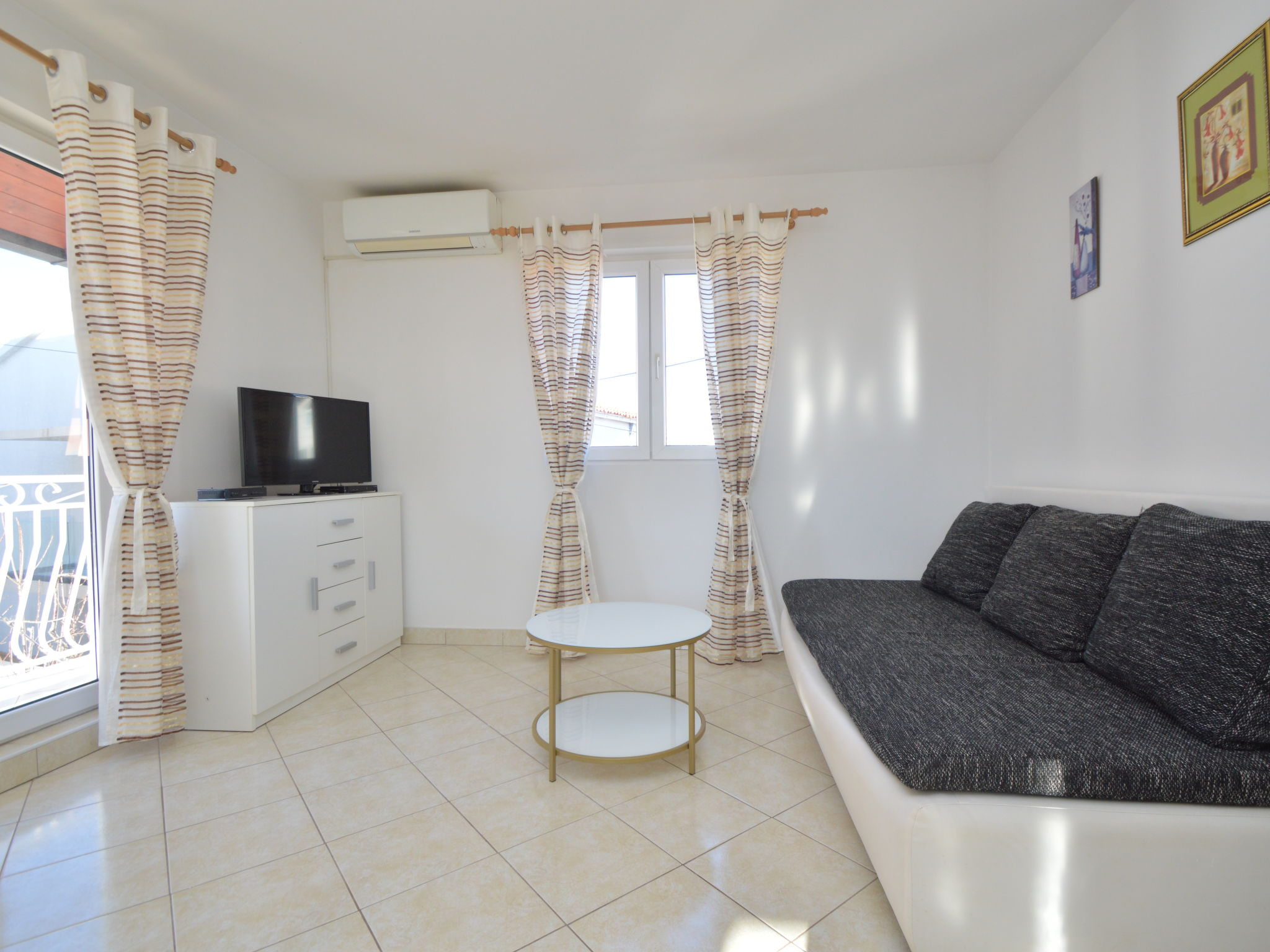 Foto 3 - Apartamento de 2 habitaciones en Sibenik