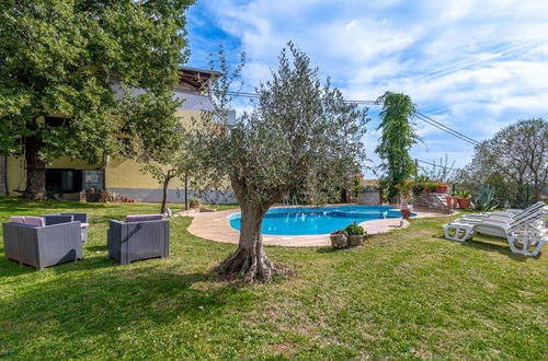 Photo 12 - Appartement de 2 chambres à Pazin avec piscine et jardin