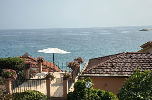 Foto 32 - Casa de 2 quartos em Cipressa com jardim e terraço