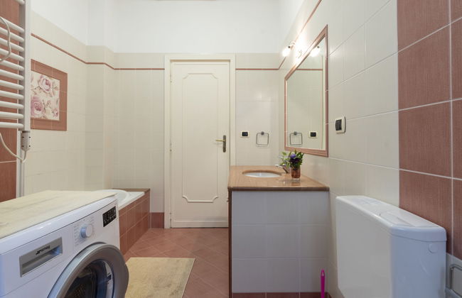 Casa de 3 quartos em Cipressa com jardim e terraço - Foto 27