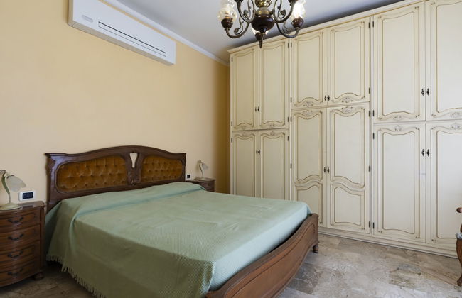 Casa de 3 quartos em Cipressa com jardim e terraço - Foto 19