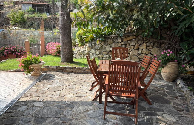 Casa de 3 quartos em Cipressa com jardim e terraço - Foto 33