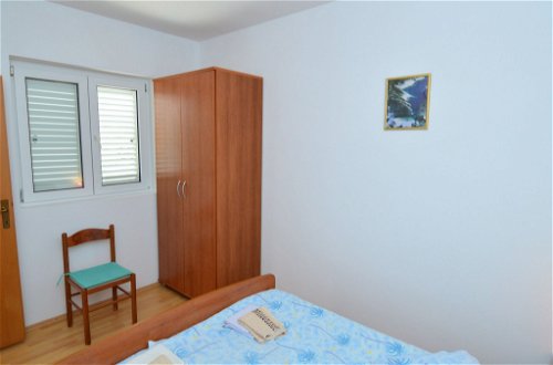 Foto 12 - Apartamento de 1 quarto em Stari Grad com vistas do mar