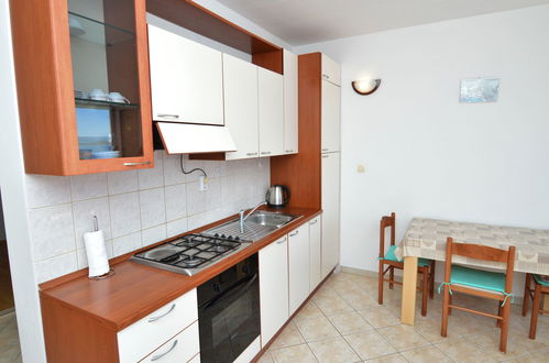 Photo 11 - 1 bedroom Apartment in Stari Grad with sea view