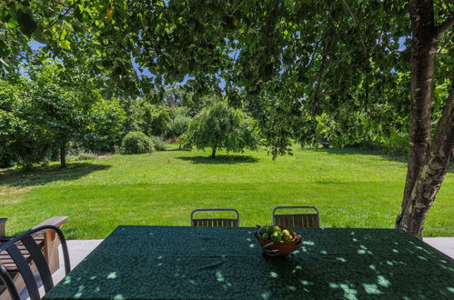 Photo 9 - Maison de 3 chambres à Buzet avec jardin et terrasse