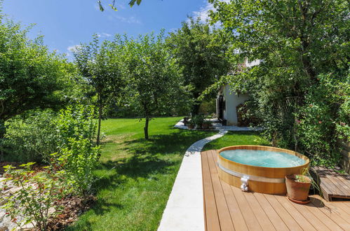 Photo 1 - Maison de 3 chambres à Buzet avec jardin et terrasse