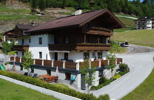 3 bedroom Apartment in Schwendau with garden - Photo 9