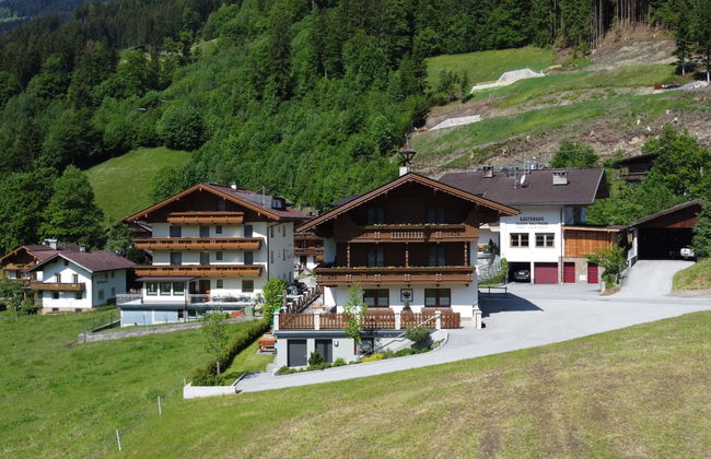 3 bedroom Apartment in Schwendau with garden - Photo 1