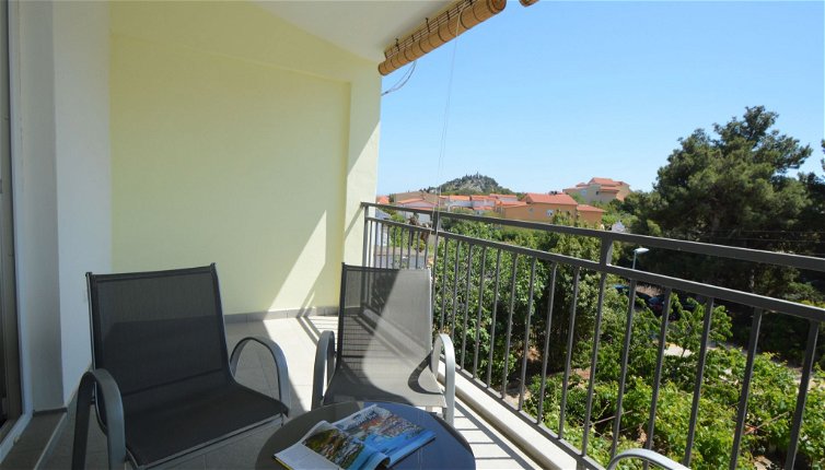 Photo 1 - Appartement de 1 chambre à Tribunj avec terrasse et vues à la mer