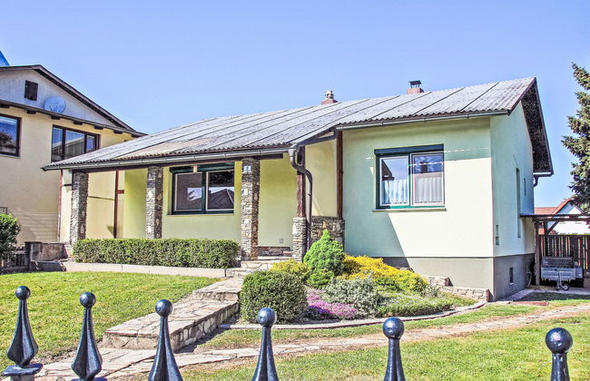 Casa de 2 quartos em Mannsdorf an der Donau com jardim e terraço - Foto 1