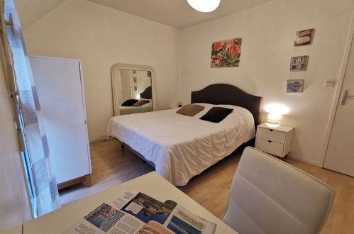 Foto 4 - Haus mit 5 Schlafzimmern in Saint-Malo mit schwimmbad und blick aufs meer