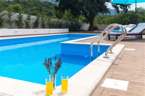 Foto 18 - Casa de 3 habitaciones en Vinodolska Općina con piscina privada y vistas al mar