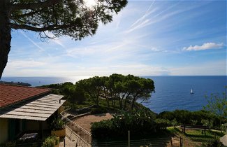 Photo 3 - 2 bedroom Apartment in Capoliveri with garden and sea view