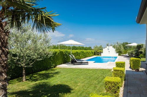 Photo 16 - Appartement de 2 chambres à Poreč avec piscine et jardin