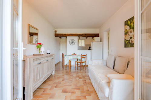 Foto 6 - Apartamento de 1 quarto em Sainte-Maxime com piscina e vistas do mar