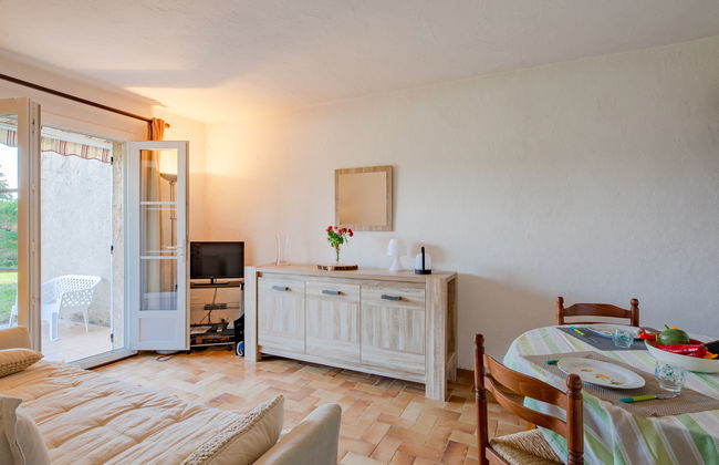 Appartamento con 2 camere da letto a Sainte-Maxime con piscina e giardino - Foto 8
