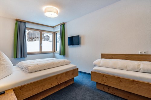 Foto 27 - Appartamento con 7 camere da letto a See con terrazza e vista sulle montagne