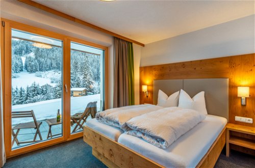 Foto 11 - Appartamento con 7 camere da letto a See con terrazza e vista sulle montagne