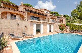 Foto 3 - Haus mit 4 Schlafzimmern in Sainte-Maxime mit privater pool und blick aufs meer