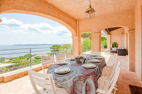 Photo 23 - Maison de 4 chambres à Sainte-Maxime avec piscine privée et jardin