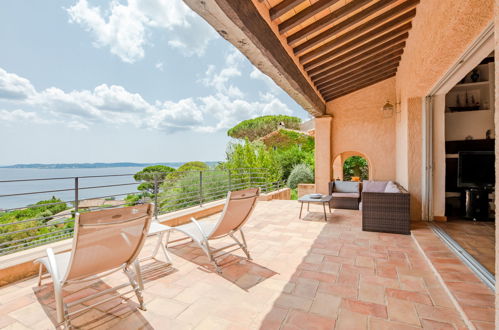 Foto 25 - Casa de 4 quartos em Sainte-Maxime com piscina privada e vistas do mar