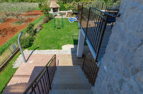 Foto 19 - Casa con 2 camere da letto a Umag con piscina privata e vista mare