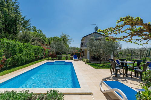 Photo 25 - Maison de 2 chambres à Umag avec piscine privée et jardin