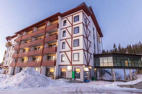 Foto 16 - Haus mit 1 Schlafzimmer in Kolari mit sauna und blick auf die berge