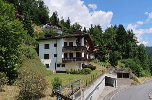 Foto 12 - Apartment mit 1 Schlafzimmer in Laax mit blick auf die berge