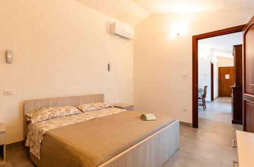Foto 5 - Appartamento con 2 camere da letto a Diano Castello con piscina e giardino