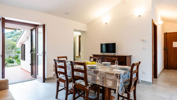 Apartamento de 3 quartos em Diano Castello com piscina e jardim - Foto 2