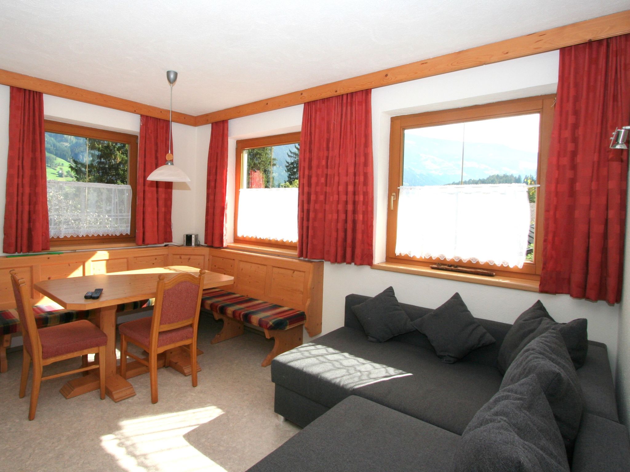 Photo 3 - 2 bedroom Apartment in Kaltenbach with garden and mountain view