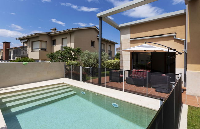 Casa de 5 quartos em Olot com piscina privada e jardim - Foto 27